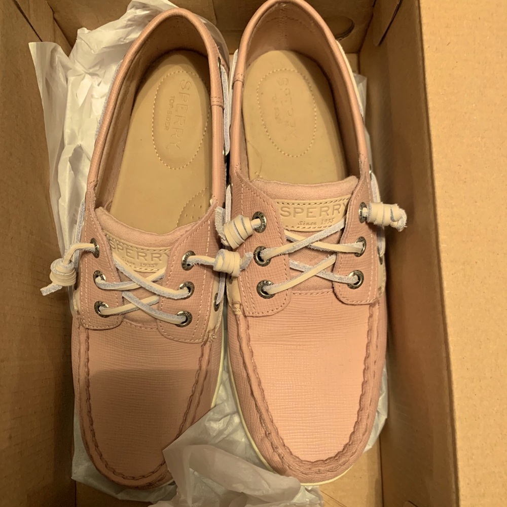 NWOT Sperry shoes 😍